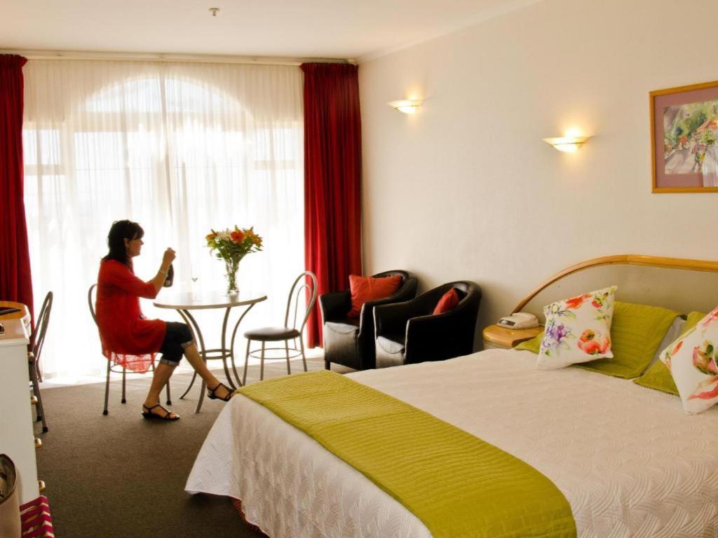 Beachfront 4*