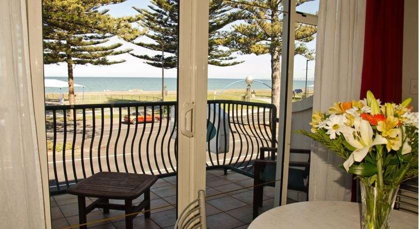 Beachfront 4*